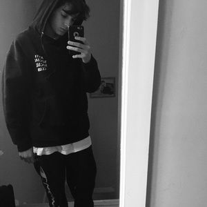 Meet your Posher, Damien